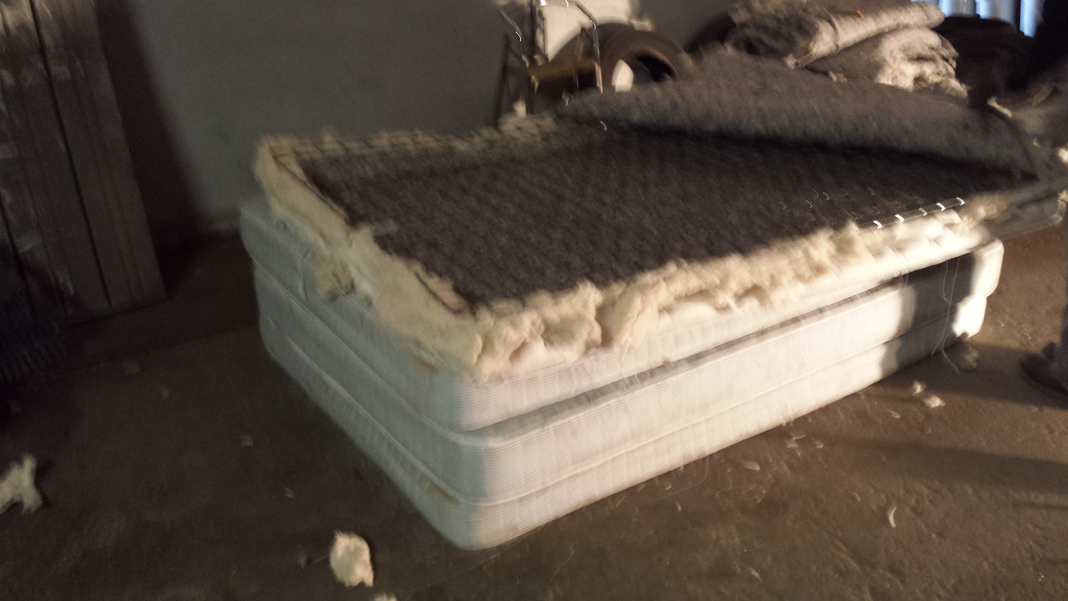 air mattress garbage or recycle